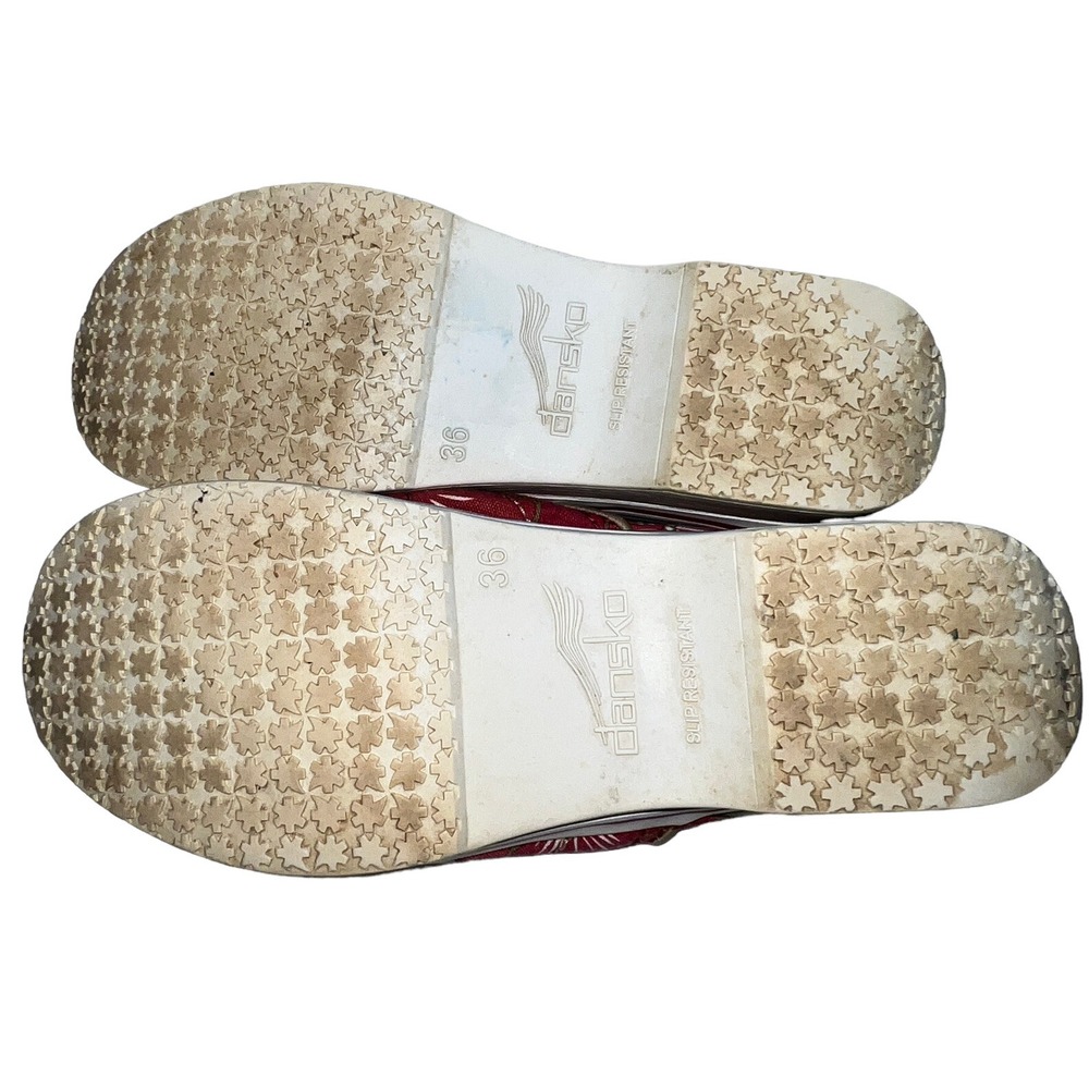 Dansko Vegan Volley Hawaiian Floral Canvas Clogs Sz 36 Faded Red White - Picture 11 of 11